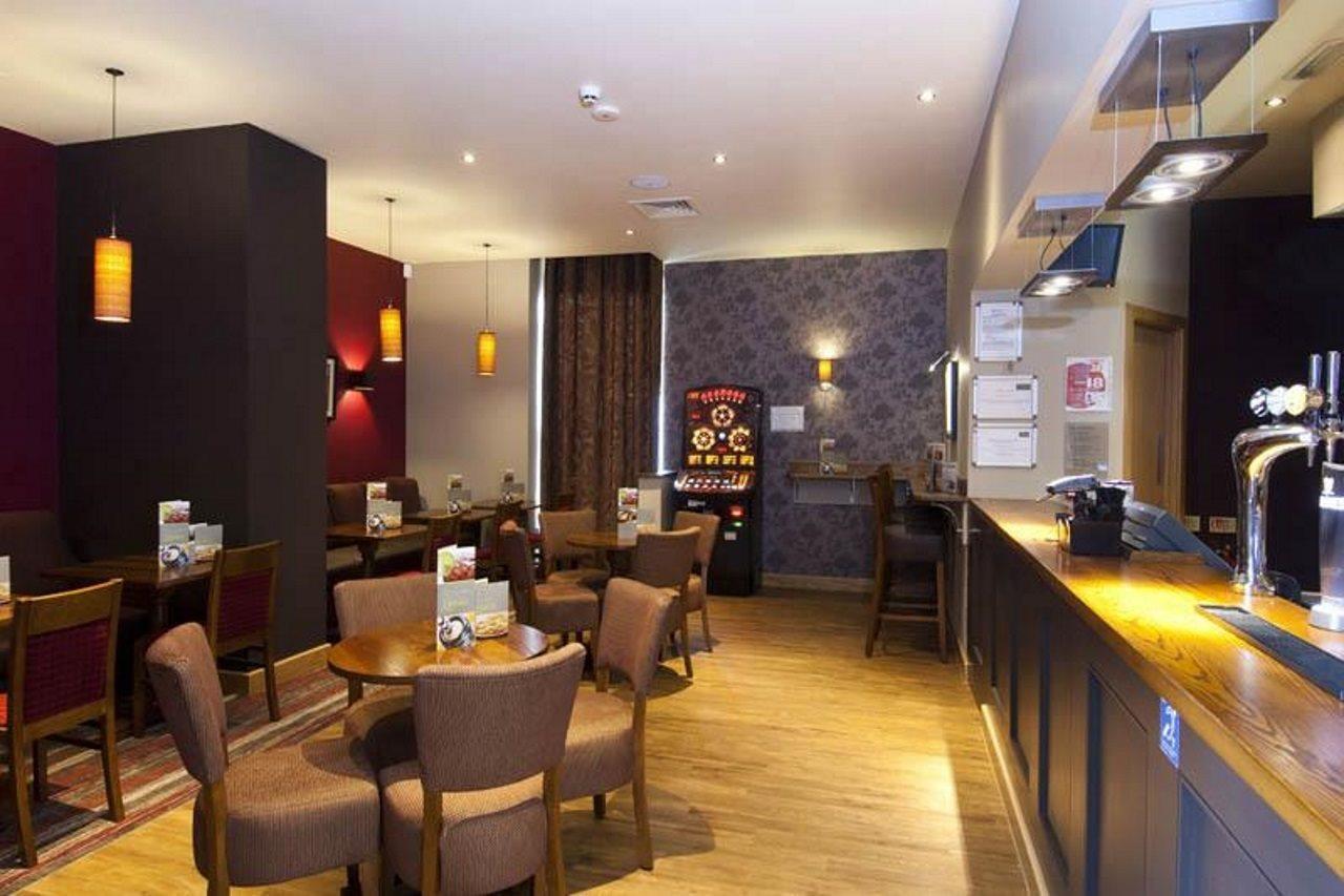 Premier Inn Manchester City Экстерьер фото